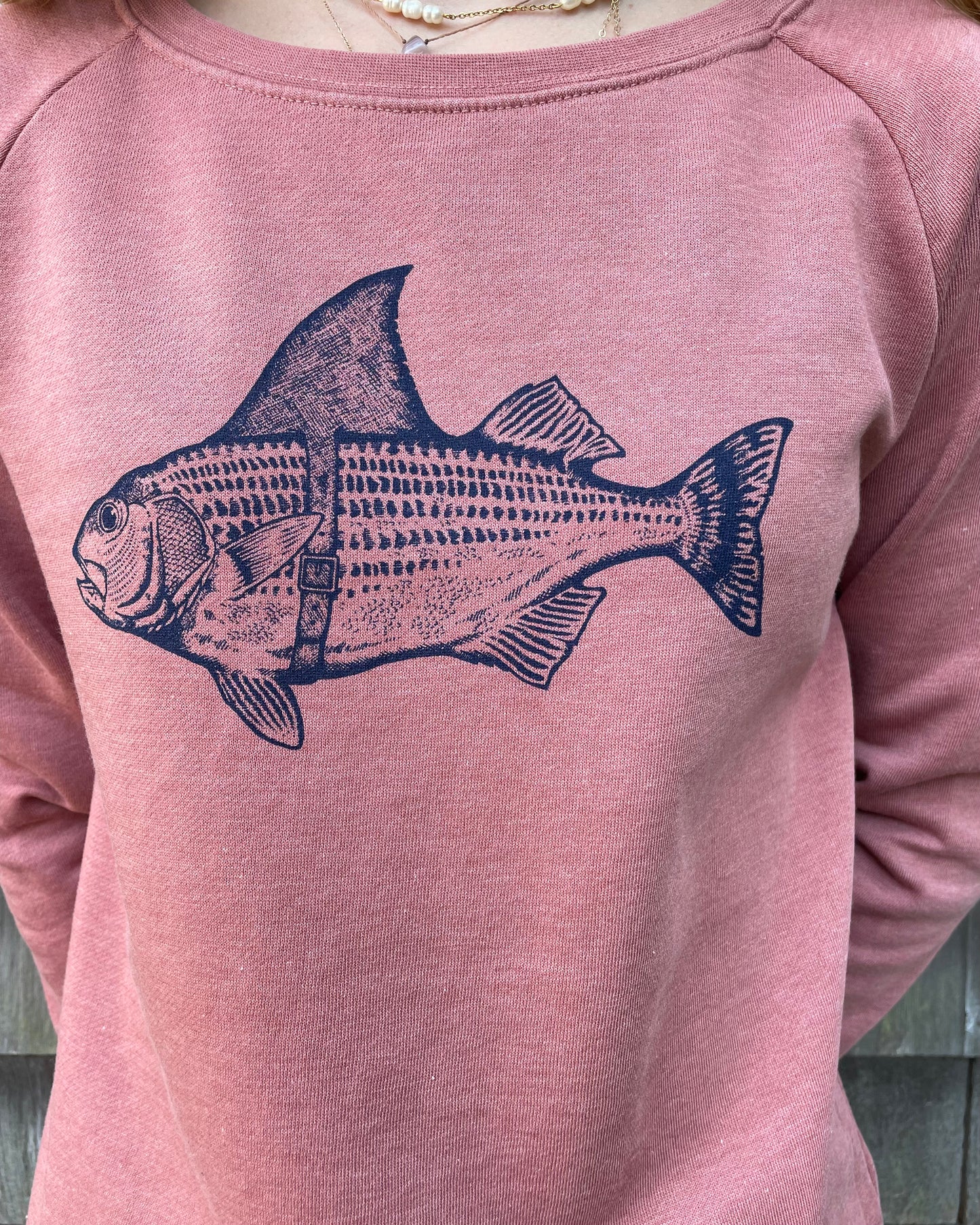 Bass Shark Fin Fleece Pullover